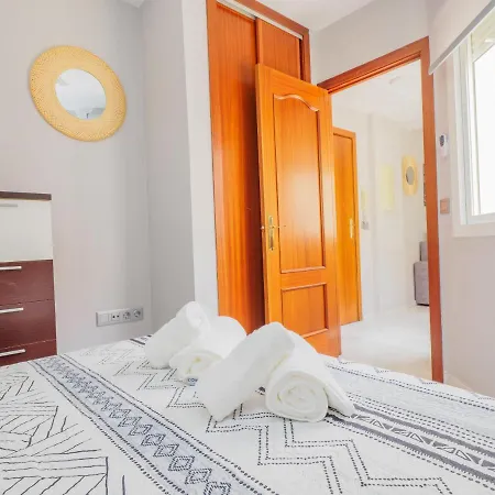 Cubo'S Apartamento Medina フエンヒロラ